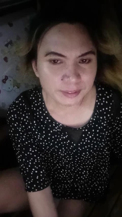 Kani Nga Reyna Kay Grabe Mag Pasikat Sa Tanan