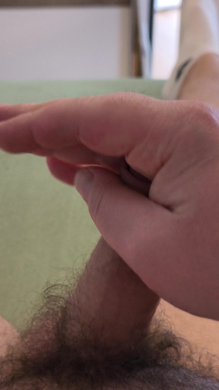 Uglydick: Волохатий маленький член іграється