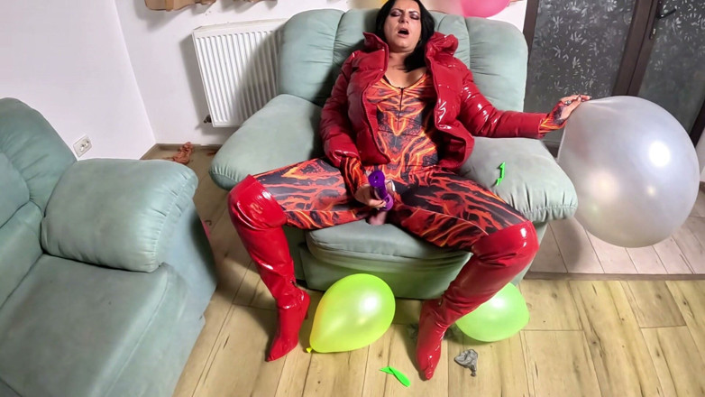 MilfyCalla: Umiliazione del palloncino miLF in camicia da giubbotto rossa dominante....