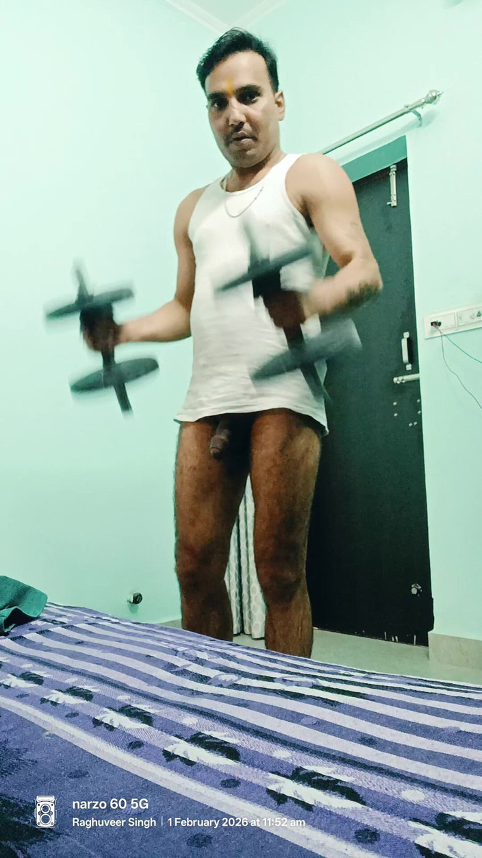 Rajasthani-old-lover: Індійський гей-офіцер