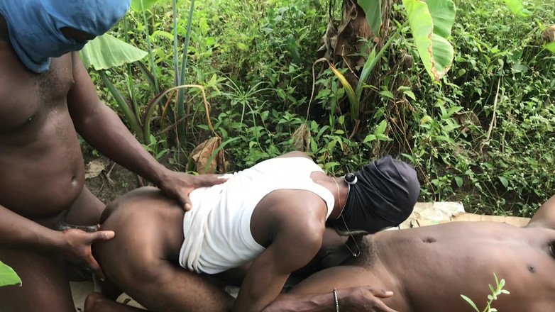 Sexydaddy: Ini adalah blowblowing pikiran bagaimana dua puncak ini bercinta dengan...