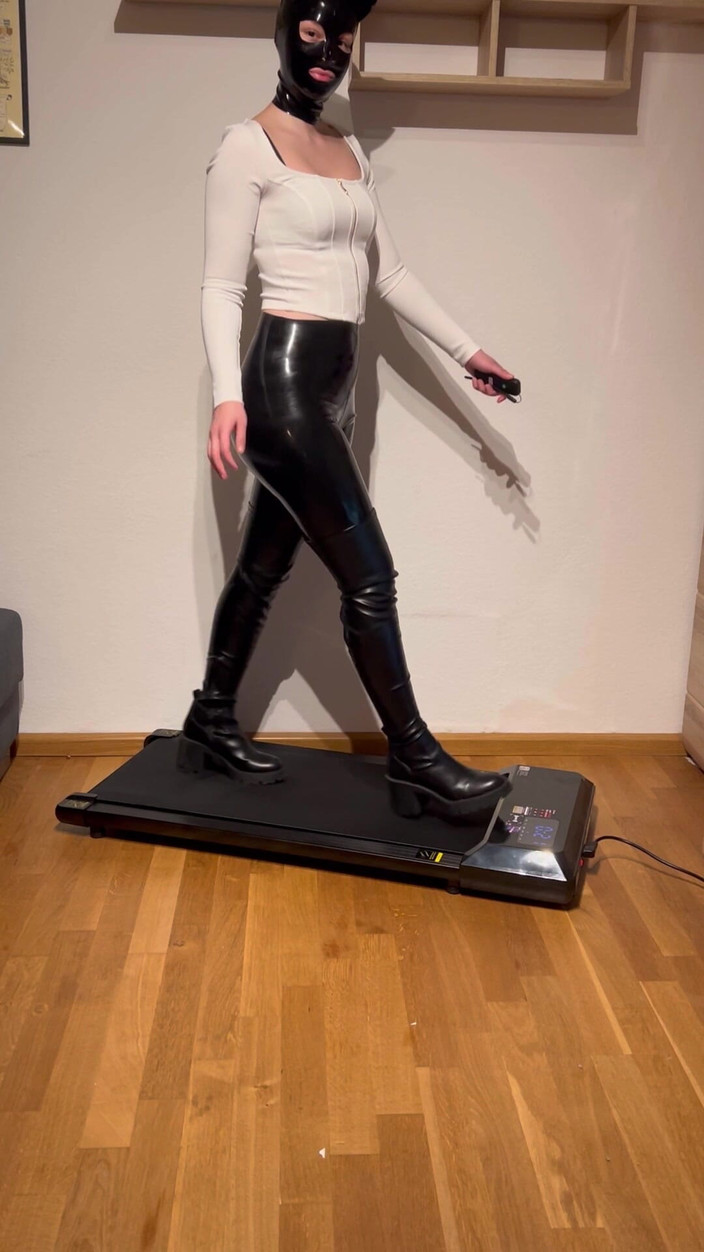 LillyLeather: Latex Teen Is Walking in Different Boots and High Heels...