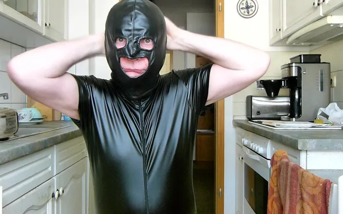 Andi Geil: Andreas Jerks off in a Hot Outfit