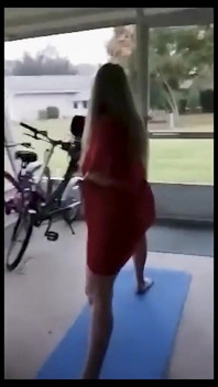 요가를 하고 내 옷이 떨어지네! 처럼, 코멘트, 따라 하 고 제발 가입!
