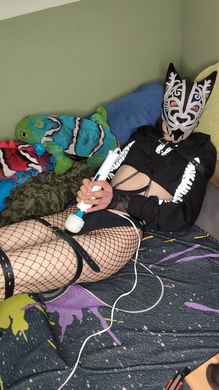AJ_the_catgirl: Edging with Wand 2