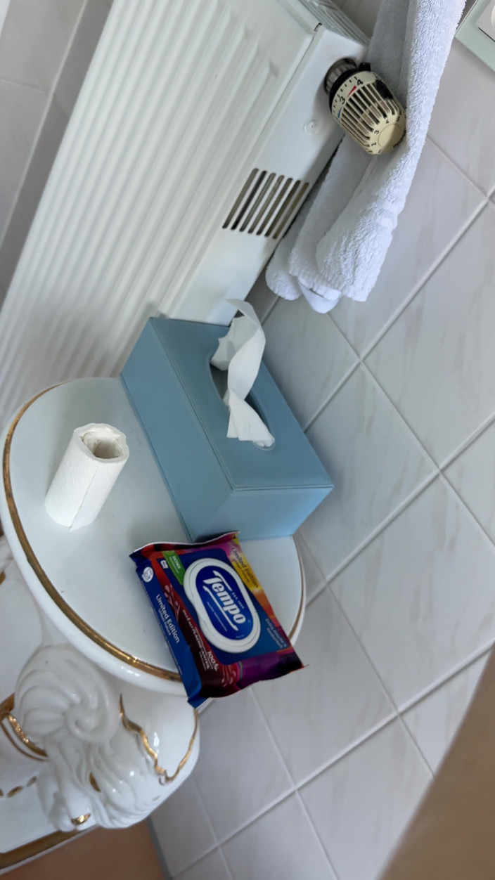 SweetLucy96: Tu viens me voir dans la baignoire