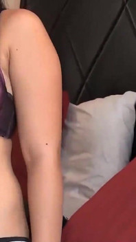 Asiansexdiary Lucky Foreigner chupa enorme carga em sexy asiática