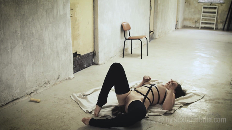 Fetisch by Sextermedia: Petplay - le show de levrette perverse