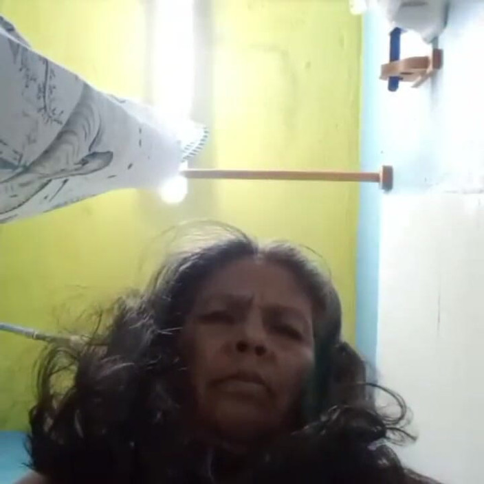 granny66mom: Granny in the Shower