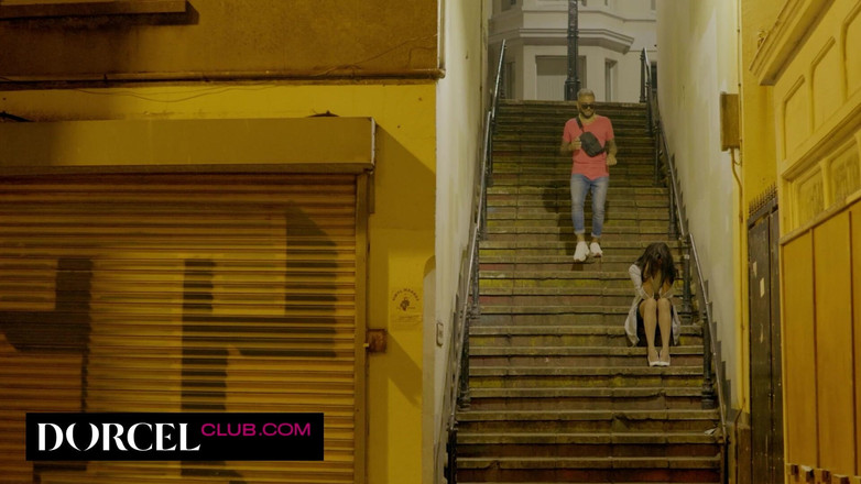 Dorcel Club: Макс, застукал между двумя искушениями