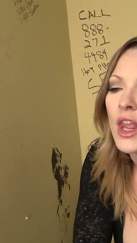 Sexy blonde Vicky Vixen masturbated her horny pussy and get surprised by huge cock and sucks it