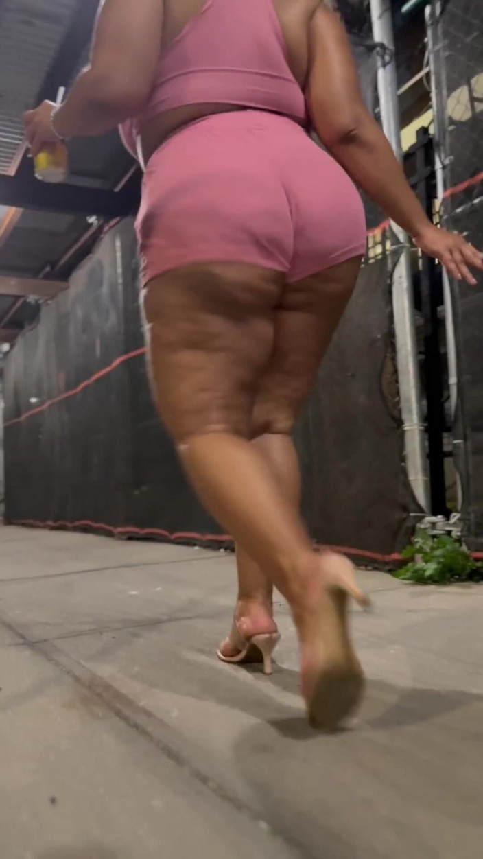 PutiLing: Chọc ghẹo chân - tôn thờ đít bự - bbw người Puerto Rico...
