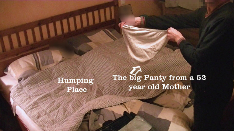 Mark Hannes: Bedpanty (van een 52-jarige stiefmoeder) bultmasturbatie