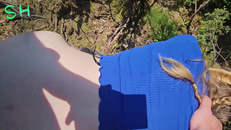 Stefan Hartmann: Con đĩ tóc vàng được đút và đụ trong rừng!