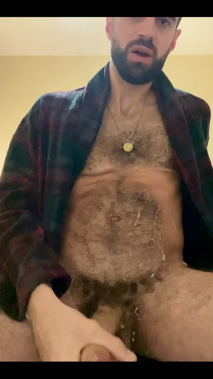 Eli Thorne: Busting a Huge Load Before Bed