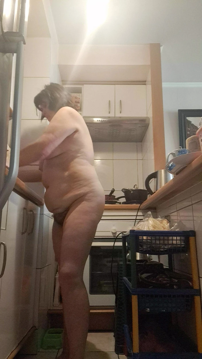 Mommy big hairy pussy: In the Kitchen a Thousand Cleaning