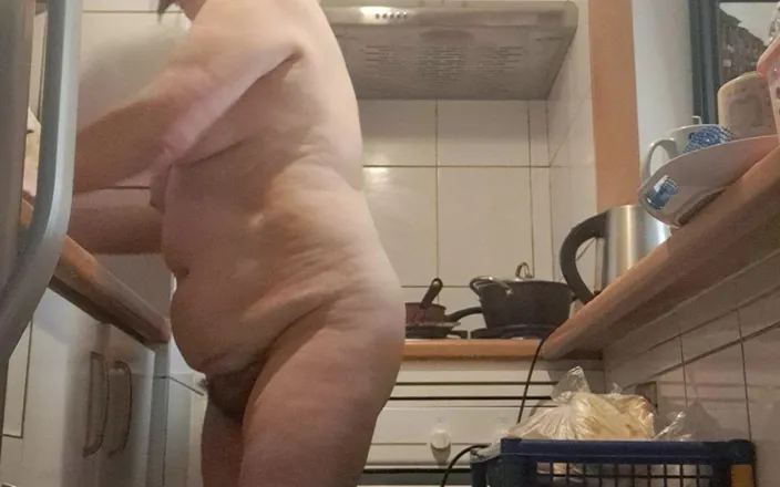 Mommy big hairy pussy: In the Kitchen a Thousand Cleaning
