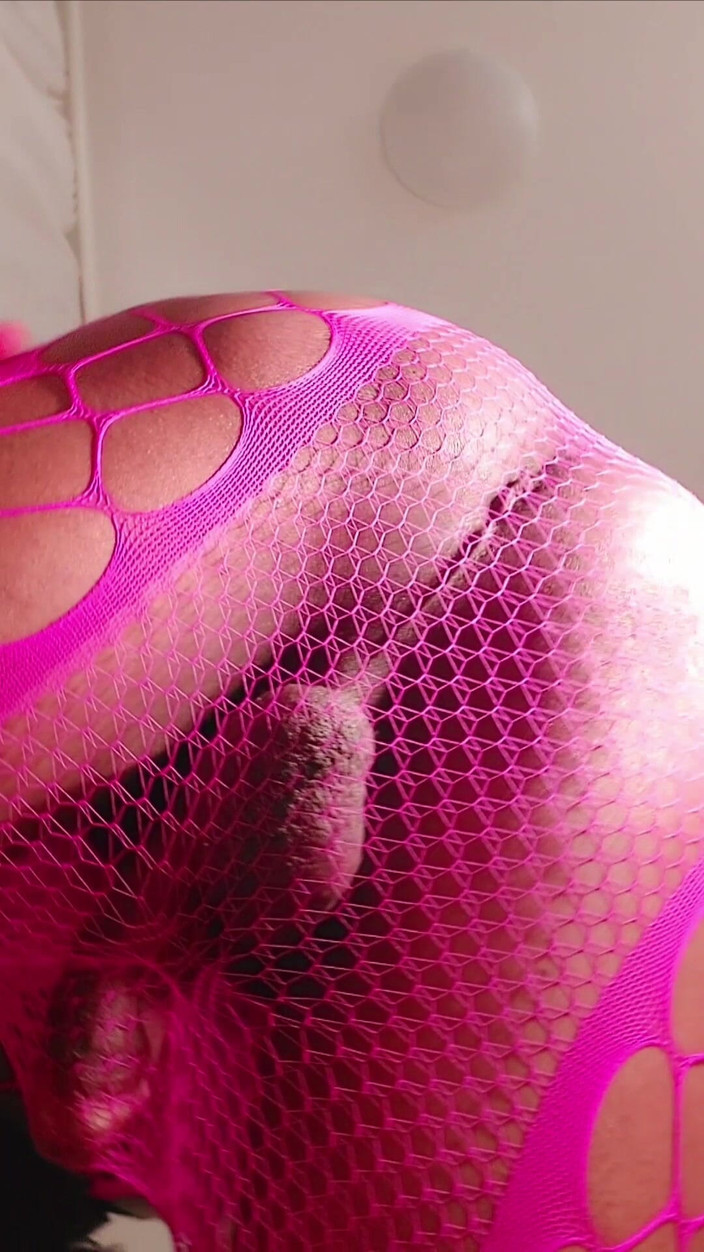 Milah CrossxxX: Milah En Fishnet Rose