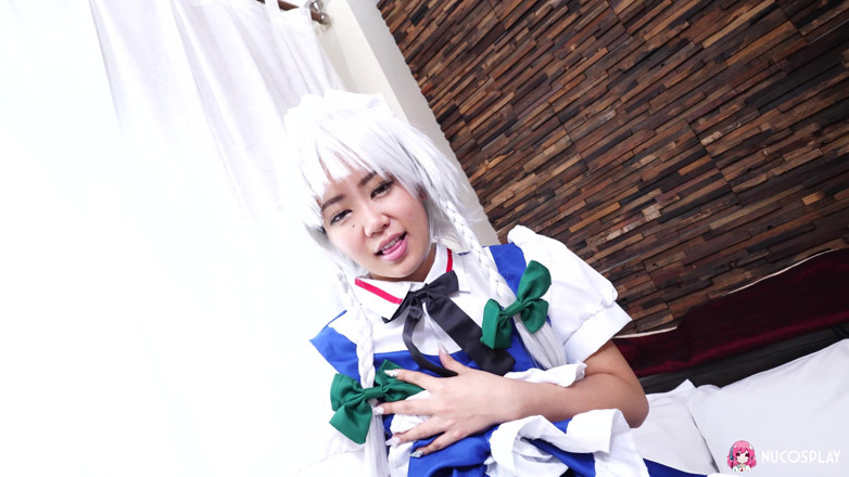 Nu Cosplay: Anna Saotome नई पोशाक आजमाती है