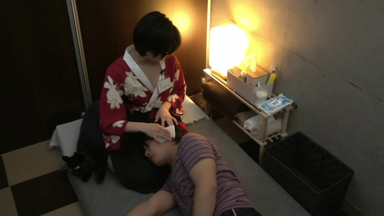 Raptor Inc: Voyeur! the Reality of the Ear-picking Service -8