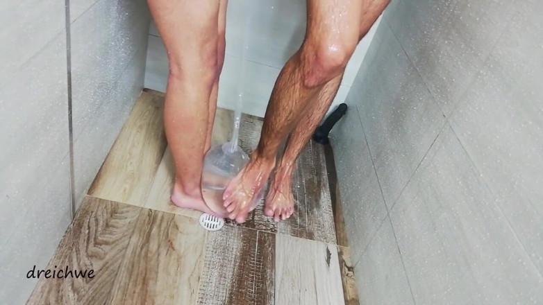 Dreichwe: Fétichisme des pieds avec préservatif
