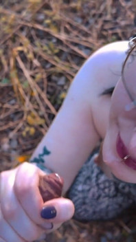 Wood Pixie dostaje twarz malowaną, podwójny aparat, dupek na wyświetlaczu