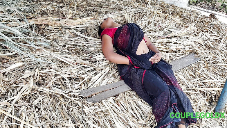 Sexy Komal: Saat komal diminta untuk makan kerbau, dia istirahat di sana