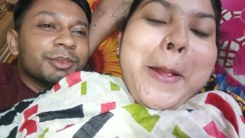 Desivideo: Hintli Bangladeşli köylü kadın devar ile seks yapıyor