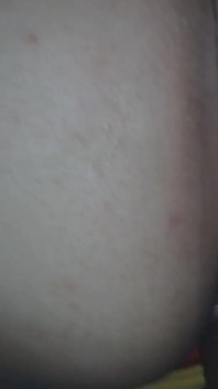Товстушка es cogida en cuatro hasta hasta venirse dentro