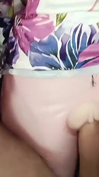 Bebeğim Vanessa'ya seks yapıyor ve sıçrayıyorum