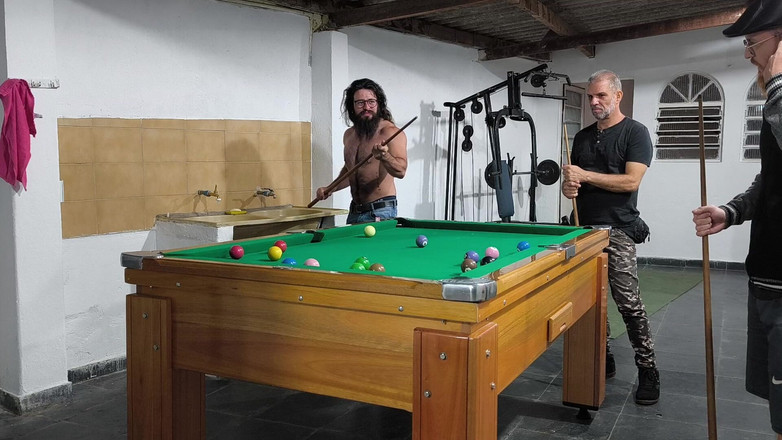 carmonaoficial: 友達と遊ぶこと、裸になること