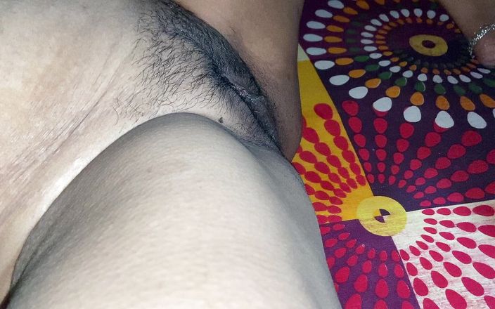 Indo sexy 2023: Madame, MILF desi, baise avec une étudiante en collage... Il a...