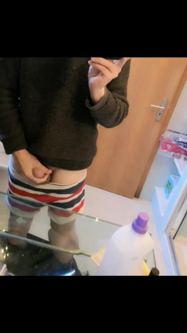 Rafael Torreano: 거울에 신음하는 핫한 남자