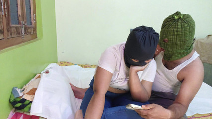 Hotty Mona: Indická 18letá Sali ošukaná jejím Jijou den před svatbou