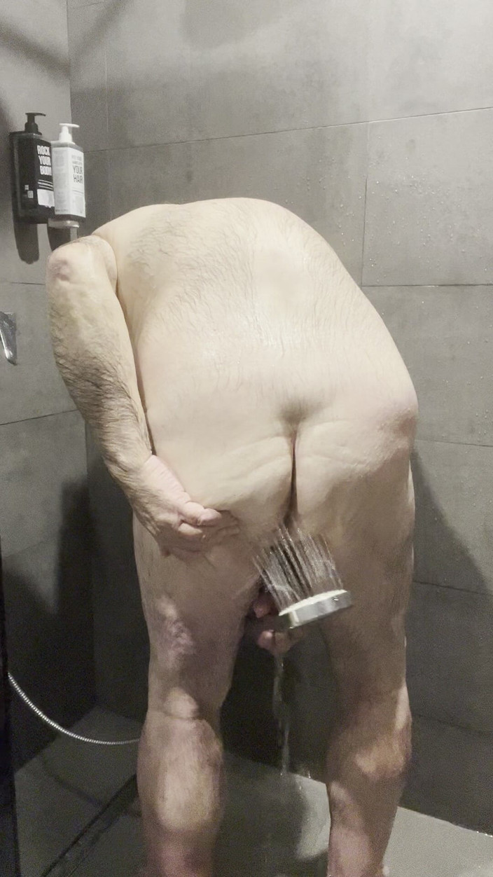 Coach Karl dude lodge: 2026 Valentines Shower Time 5