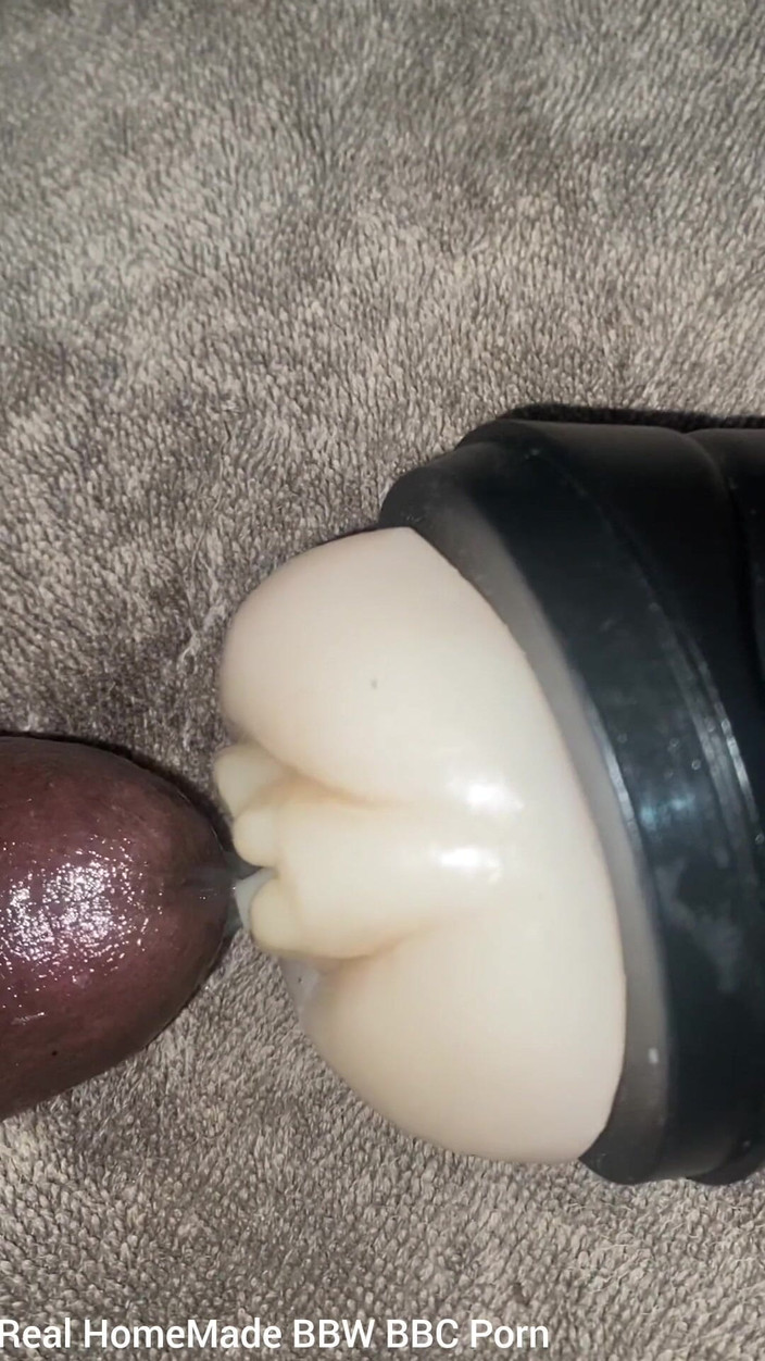 Big black cock BBCee: Mengongkek pepek palsu torch memancut keras