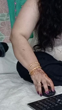 Netu Gives a Handjob with Her Sexy Hands to Friend, Then He Rubs His Cock in Hairy Armpits While Performing Live