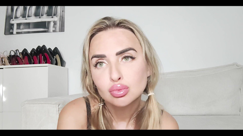 Goddess Lena: Adakah saya Seksi?