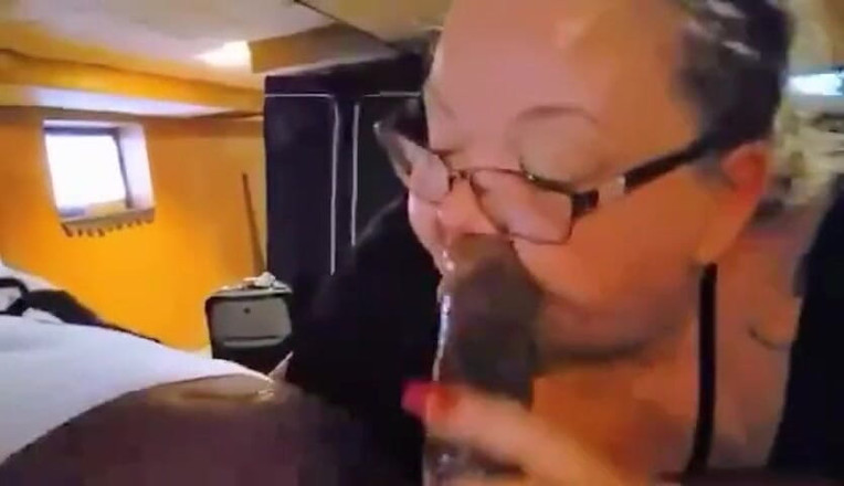Kimmywetwet: BBC stříkání na toxické brýle prasátka po nedbalé deepthroat