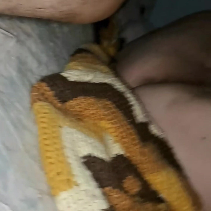 MAGLIGHTGIRL69: Boşalana kadar göt deliğimi parmakla