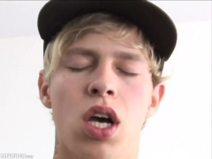 Raw Fuck: Skater Fabien Rossi uwielbia boner Mate