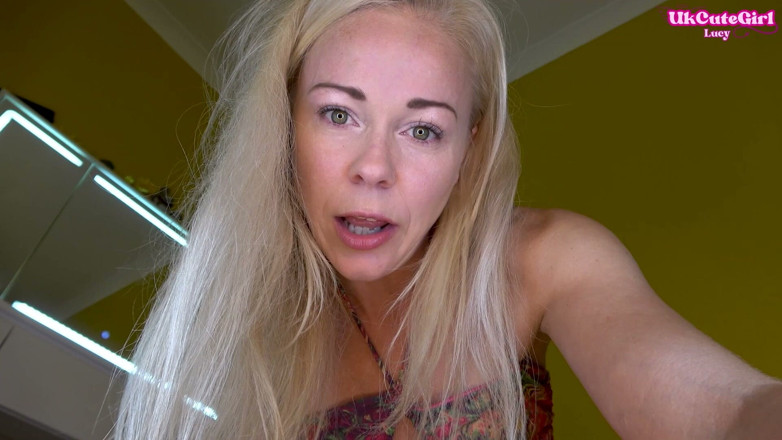 UKCuteGirl Lucy Lauren: Giantess Discovers Tiny Man - Squish, Crush or Gobble You up?