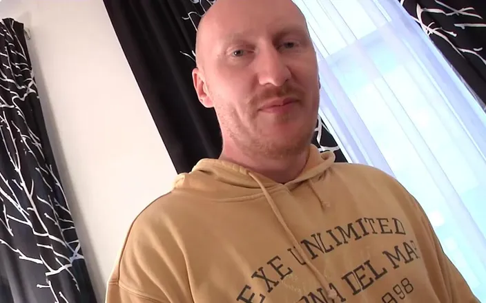 MMV films - The Original: Slutty Girls Fucking and Filmed