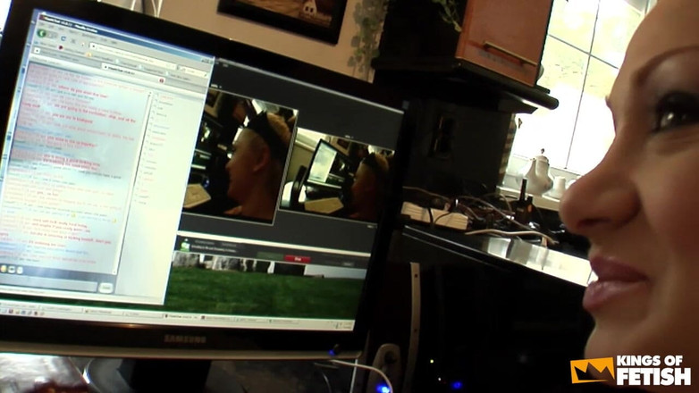 Fixed on Mature: Blonďatá dívka hodně stříká při šukání s velkou hračkou a její...