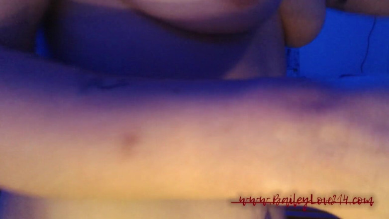 BaileyLove: Bailey Love: Blue light special