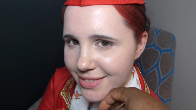 FakeflightAgent: Britische Stewardess maddie