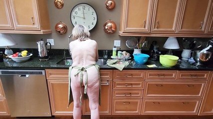 MarieRocks: การแข่งขันอบ naked สุดยิ่งใหญ่