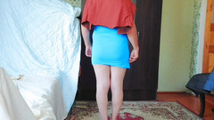 Kitty_Cross: Una sissy maliziosa prova le nuove scarpe pastello platform