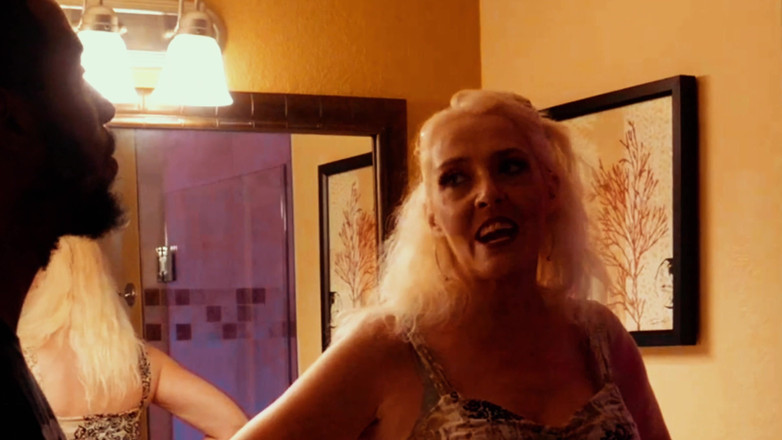 Voo Doo XXX: Slutty MILF Realtor Fucks for Deposit From BBC Client