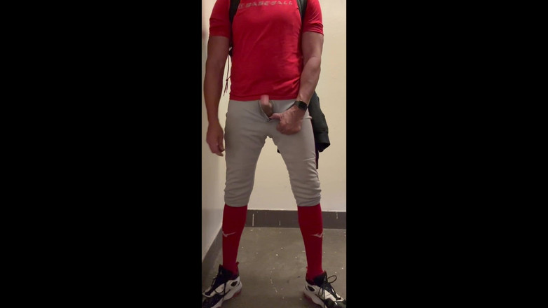 JockDad87: Baseball Dilf Jockdad87 Meninggalkan Kecepatannya